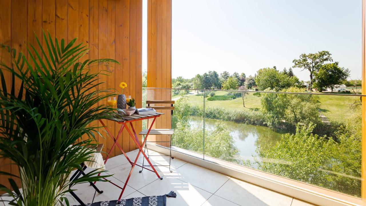 Il Lago - Azur - Cozy Luxurious Smart Home By The Lake Voluntari Экстерьер фото