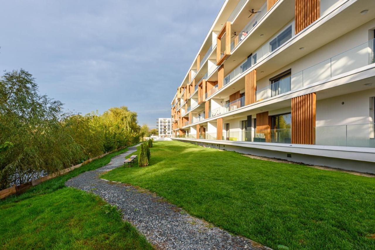 Il Lago - Azur - Cozy Luxurious Smart Home By The Lake Voluntari Экстерьер фото